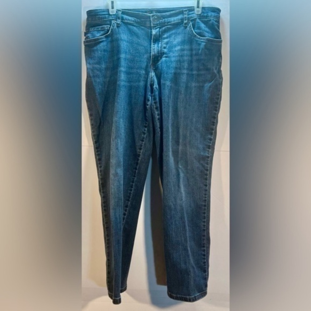 LEE WOMEN’S RELAX FIX STRAIGHT LEG SIZE 14 PETITE JEANS